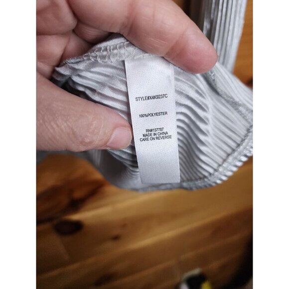 Jolie And Joy Top Woman Plus 3X Silver Metalic Elastic Waist Surplice V-Neck - Picture 5 of 10